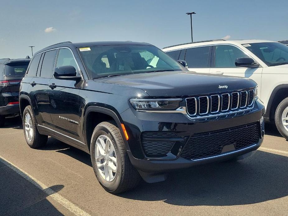 new 2024 Jeep Grand Cherokee car, priced at $37,207