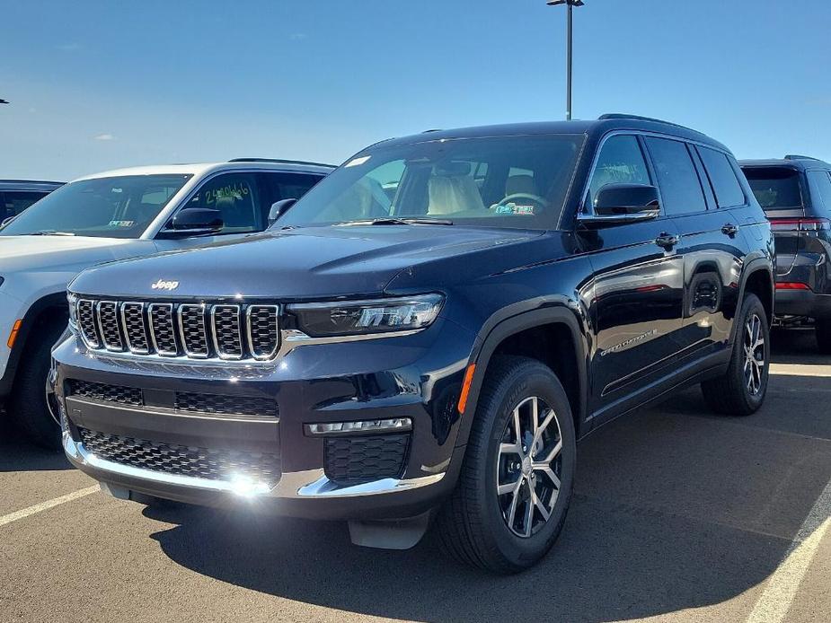 new 2024 Jeep Grand Cherokee L car, priced at $41,856