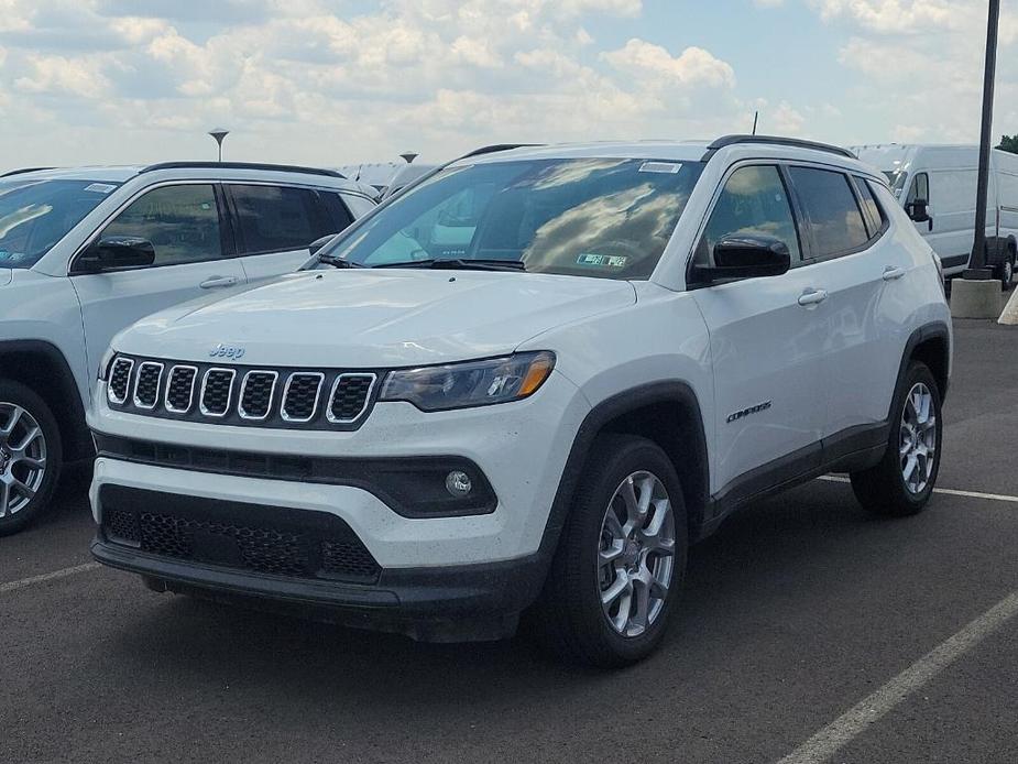 new 2024 Jeep Compass car, priced at $27,022