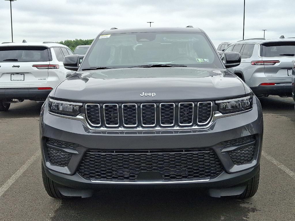 new 2025 Jeep Grand Cherokee car, priced at $34,686