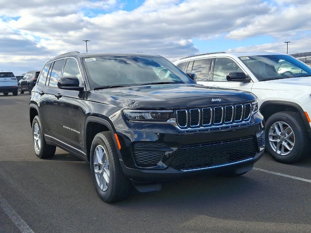 new 2025 Jeep Grand Cherokee car, priced at $37,806