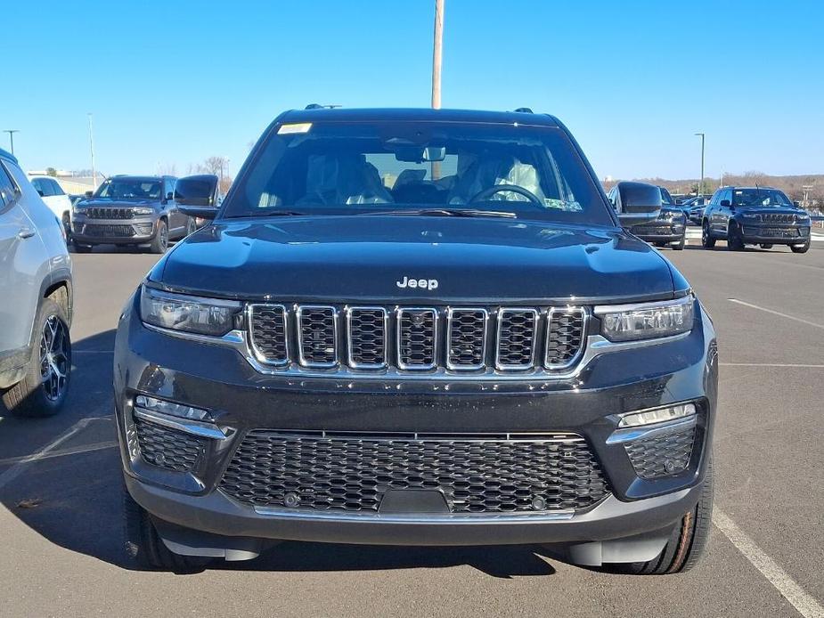 new 2025 Jeep Grand Cherokee car, priced at $53,916