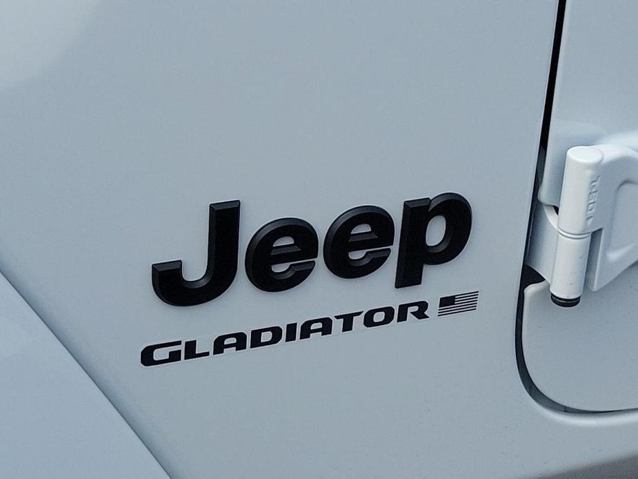 new 2024 Jeep Gladiator car, priced at $44,341