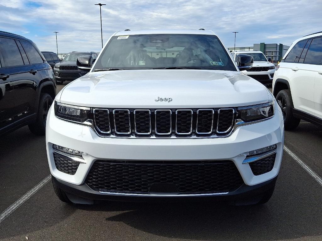 new 2025 Jeep Grand Cherokee car, priced at $43,226