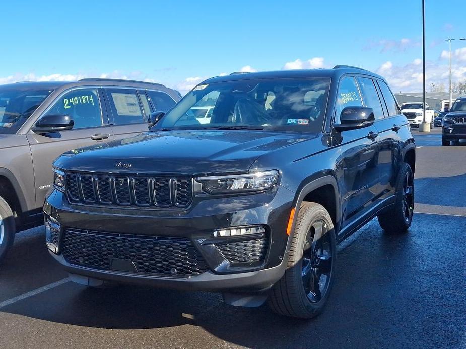 new 2025 Jeep Grand Cherokee car, priced at $55,016