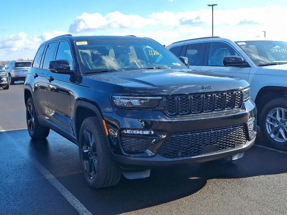 new 2025 Jeep Grand Cherokee car, priced at $55,016