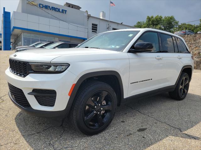 used 2022 Jeep Grand Cherokee car, priced at $33,496