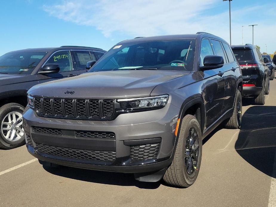 new 2025 Jeep Grand Cherokee L car, priced at $48,086