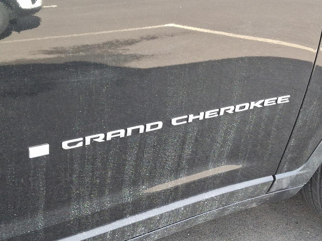 new 2025 Jeep Grand Cherokee L car, priced at $39,256