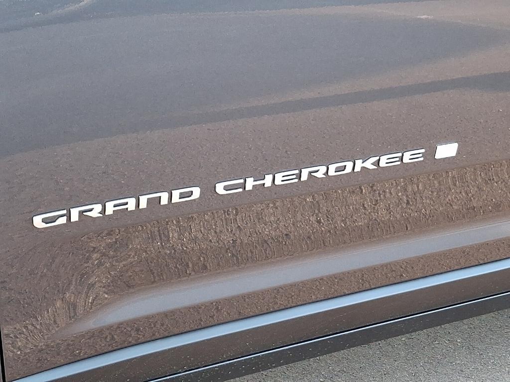 new 2025 Jeep Grand Cherokee L car, priced at $38,965