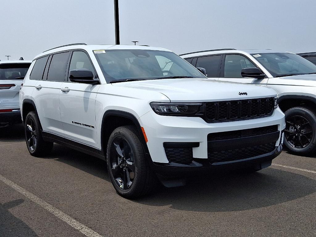 new 2025 Jeep Grand Cherokee L car, priced at $44,361