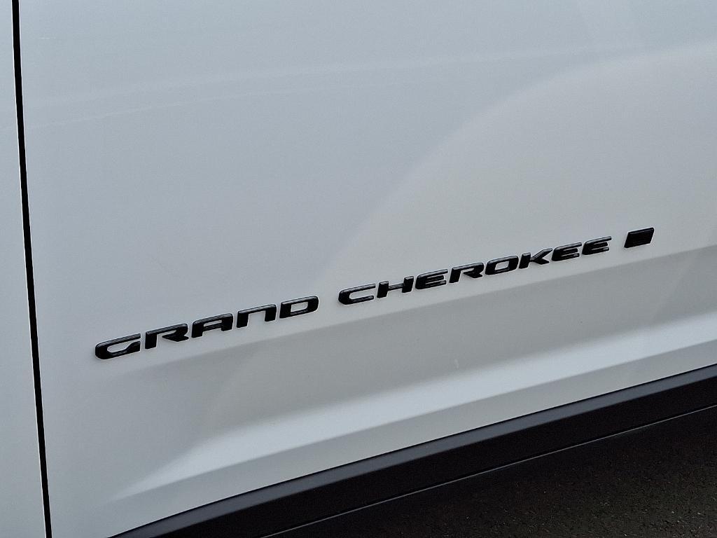 new 2025 Jeep Grand Cherokee L car, priced at $44,361