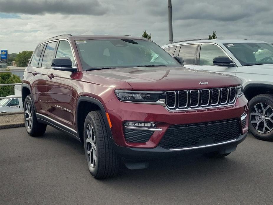 new 2025 Jeep Grand Cherokee car, priced at $46,851