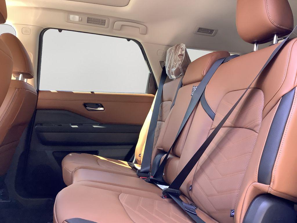 new 2025 Nissan Pathfinder car, priced at $43,747
