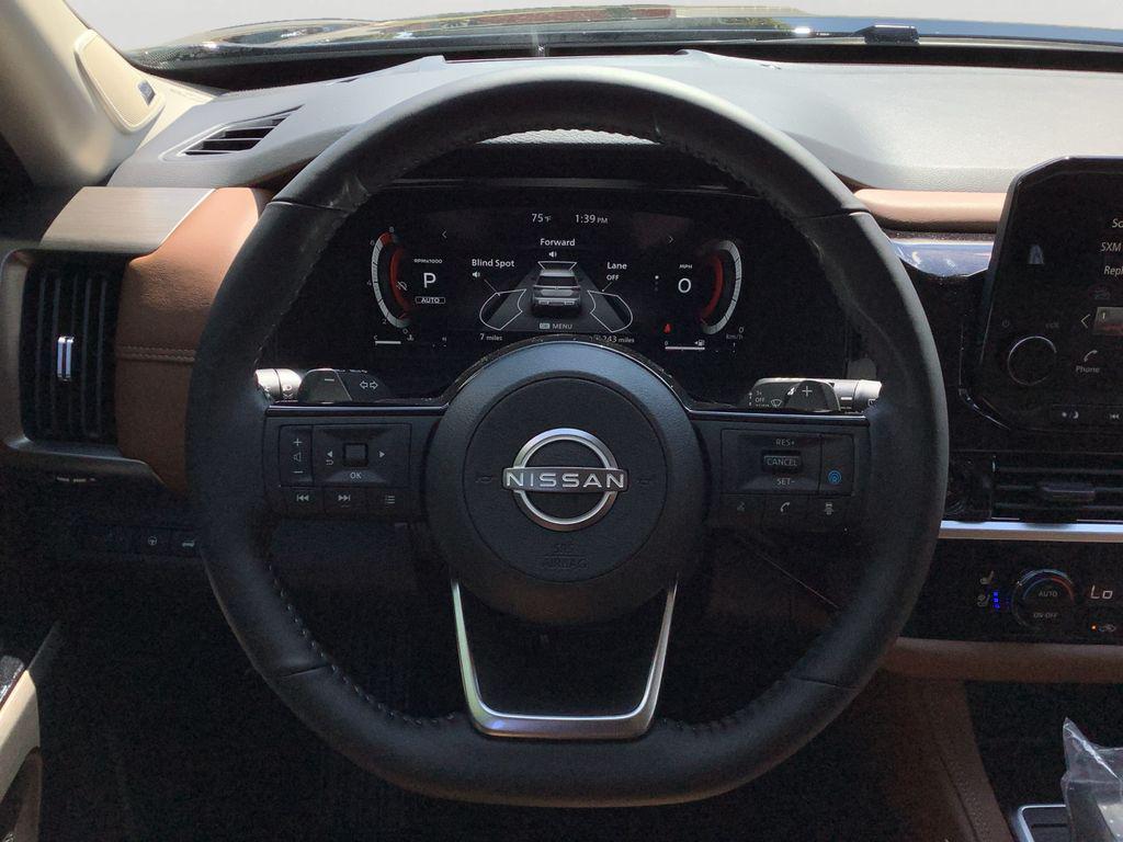 new 2025 Nissan Pathfinder car, priced at $43,747
