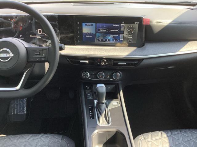 new 2025 Nissan Kicks car, priced at $26,255