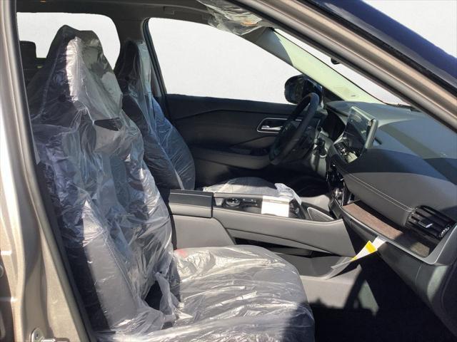 new 2025 Nissan Rogue car, priced at $44,276