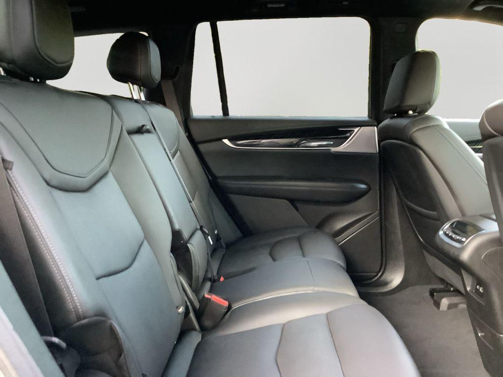 used 2023 Cadillac XT6 car, priced at $33,765
