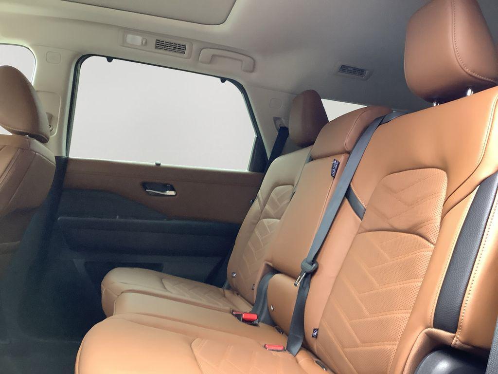 new 2025 Nissan Pathfinder car, priced at $44,457