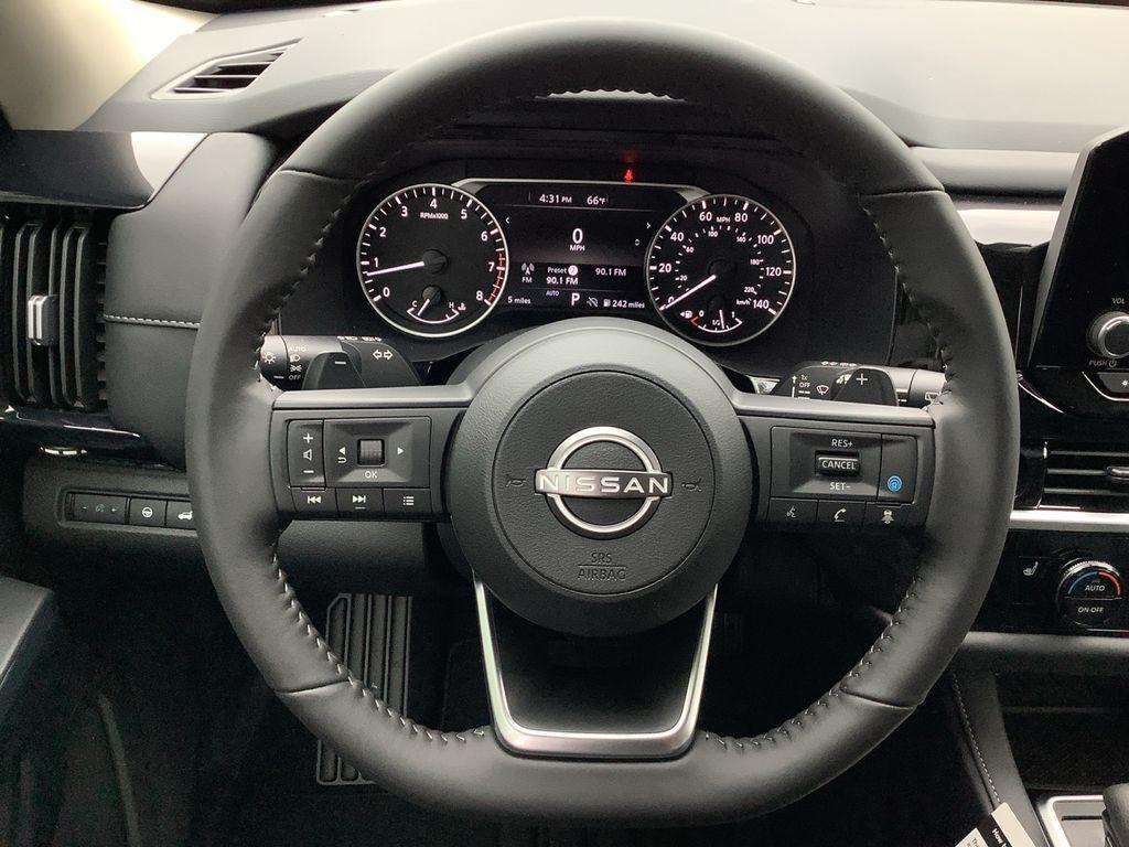 new 2025 Nissan Pathfinder car, priced at $36,028