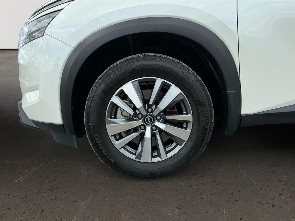 used 2024 Nissan Pathfinder car, priced at $33,314