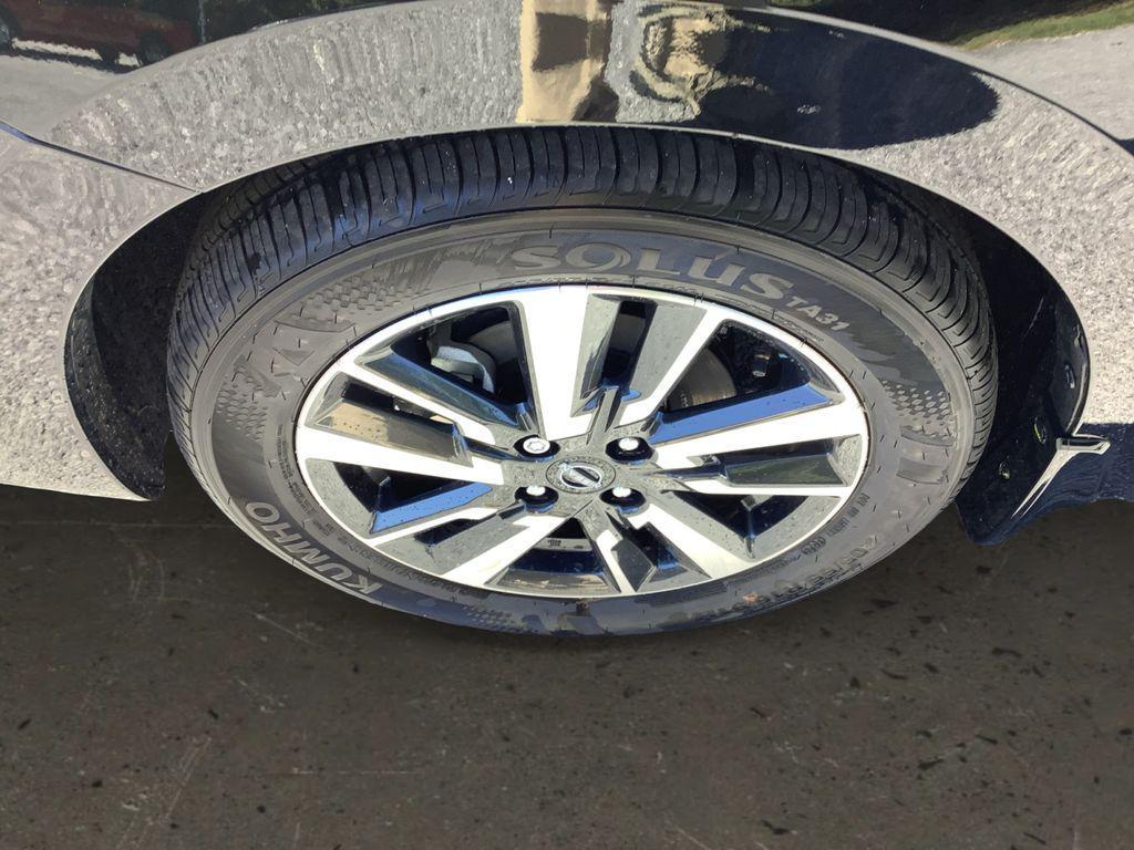 new 2025 Nissan Versa car, priced at $19,785