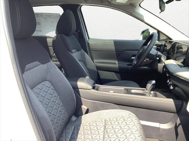 new 2025 Nissan Kicks car, priced at $27,672