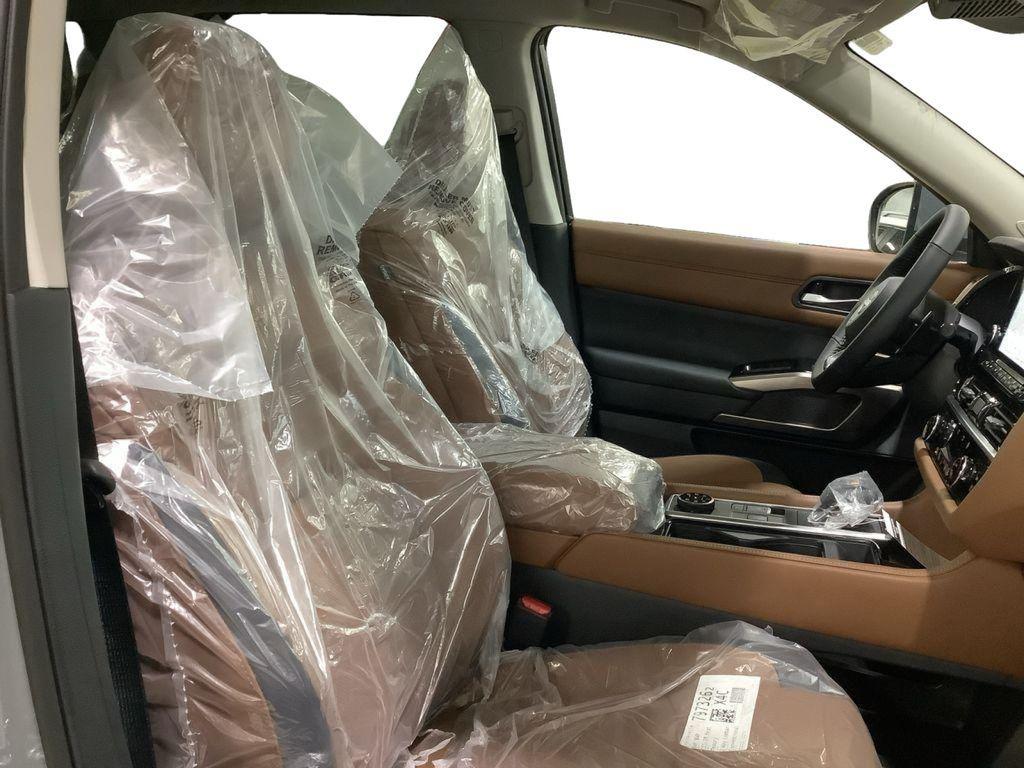 new 2025 Nissan Pathfinder car, priced at $43,888