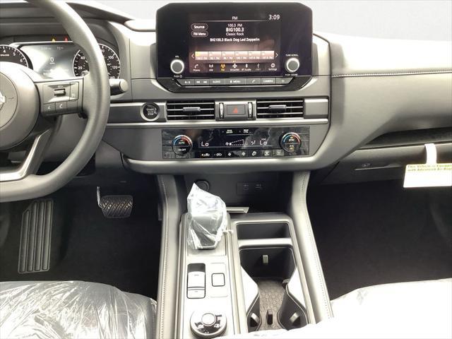 new 2025 Nissan Pathfinder car, priced at $35,760