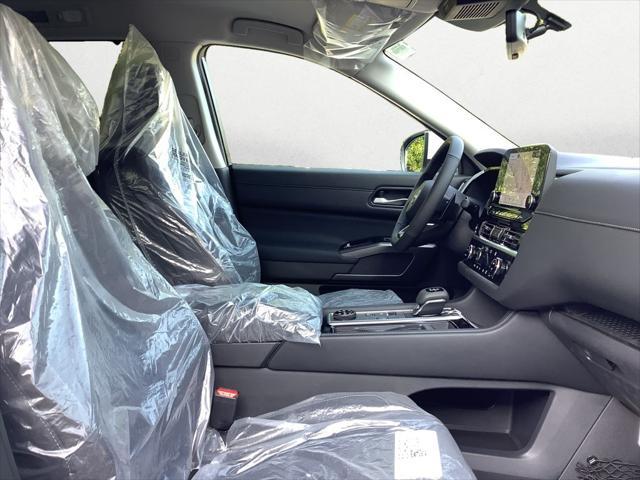 new 2025 Nissan Pathfinder car, priced at $41,684