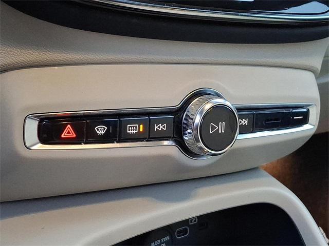 used 2023 Volvo XC40 car, priced at $26,991