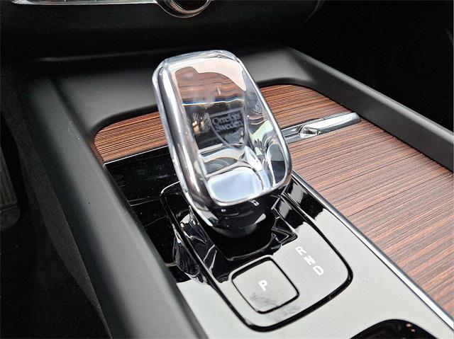 used 2024 Volvo XC60 Recharge Plug-In Hybrid car, priced at $57,993
