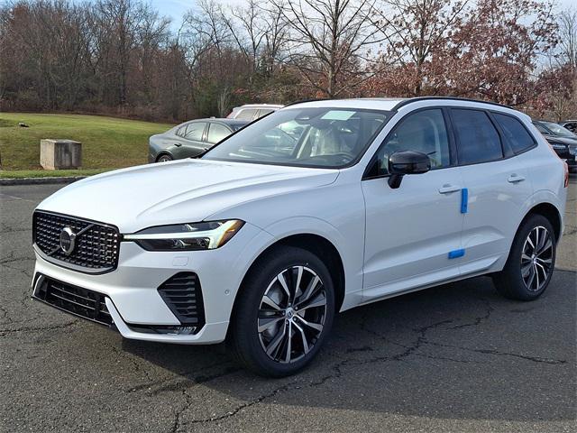 new 2025 Volvo XC60 car, priced at $55,335