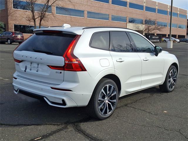 new 2025 Volvo XC60 car, priced at $55,335