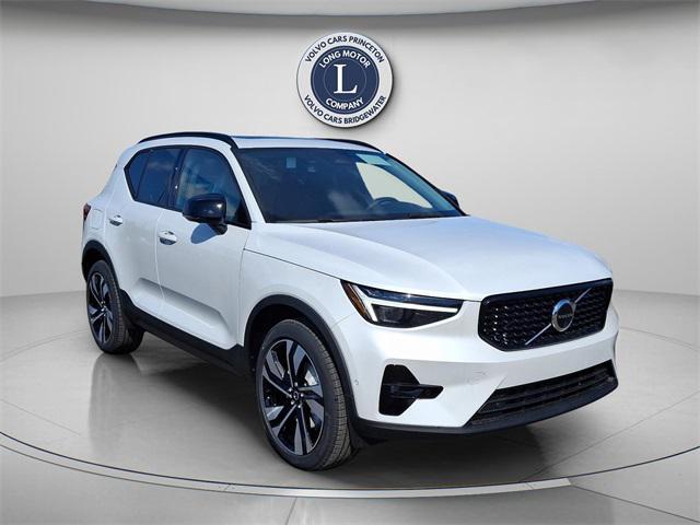 new 2025 Volvo XC40 car, priced at $51,040