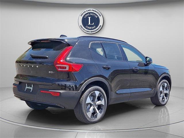 new 2025 Volvo XC40 car, priced at $49,585