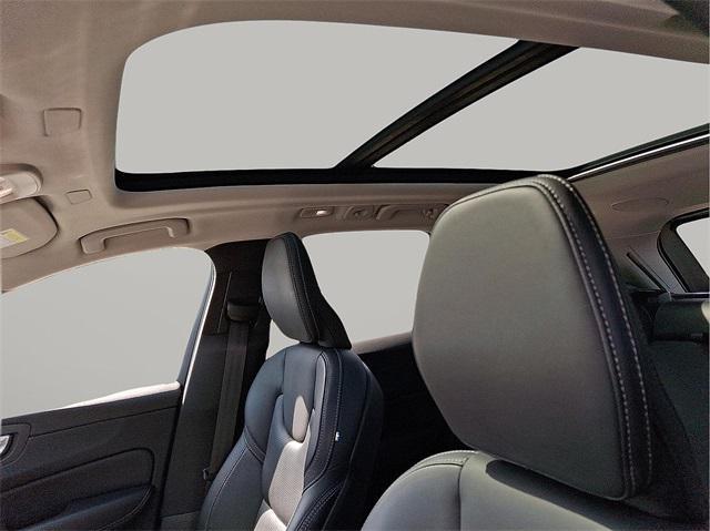 used 2022 Volvo XC60 car, priced at $38,992