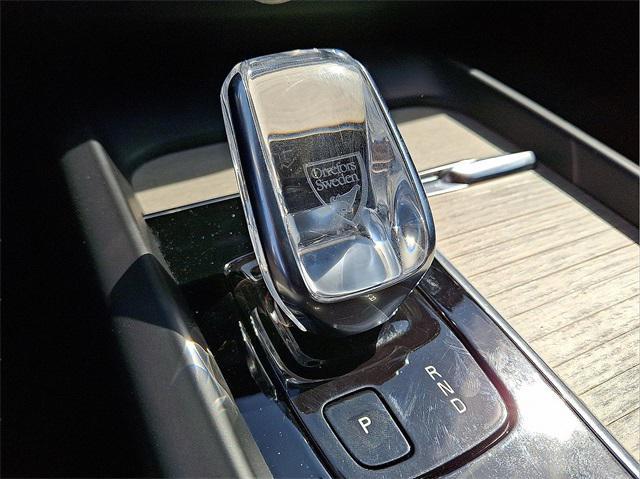used 2022 Volvo XC60 car, priced at $38,992