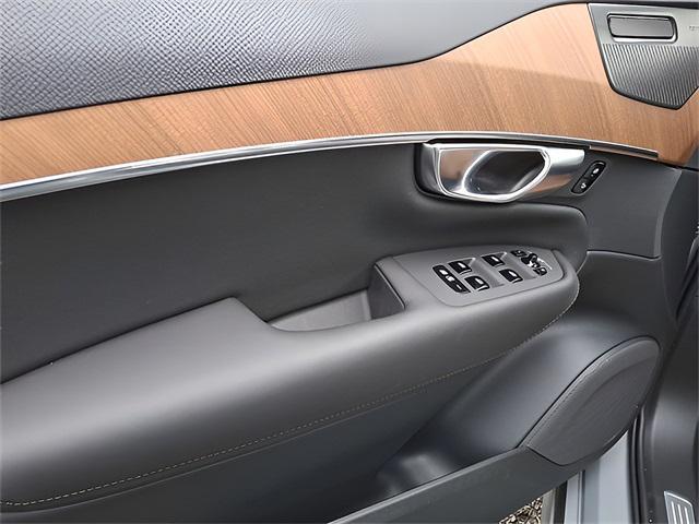 new 2025 Volvo XC90 car, priced at $69,450