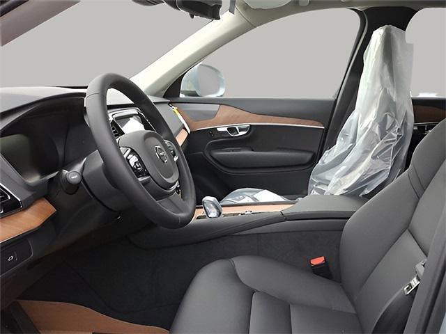 new 2025 Volvo XC90 car, priced at $69,450