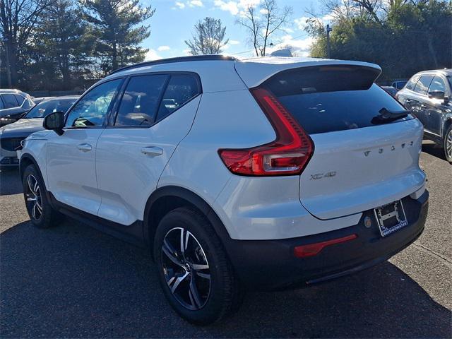 used 2024 Volvo XC40 car, priced at $31,991