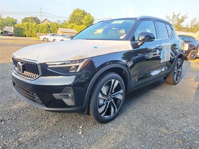 new 2024 Volvo XC40 car, priced at $51,345