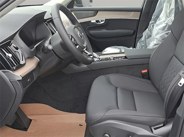 new 2025 Volvo XC90 car, priced at $68,245