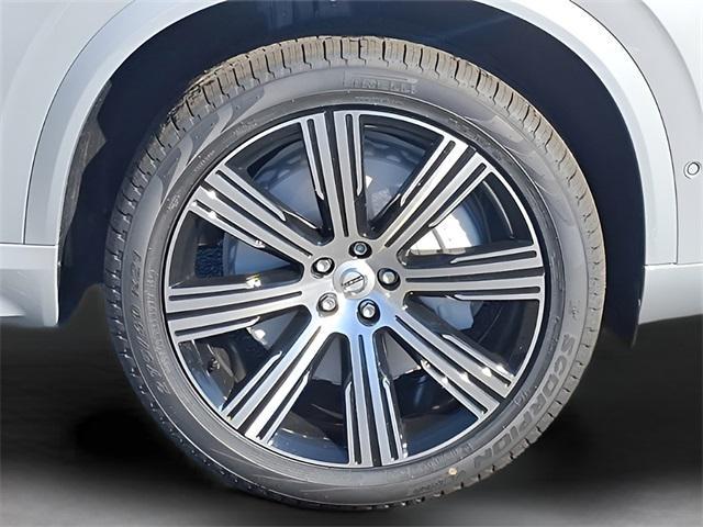 new 2025 Volvo XC90 car, priced at $69,450