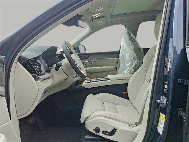 new 2026 Volvo XC90 car, priced at $75,155