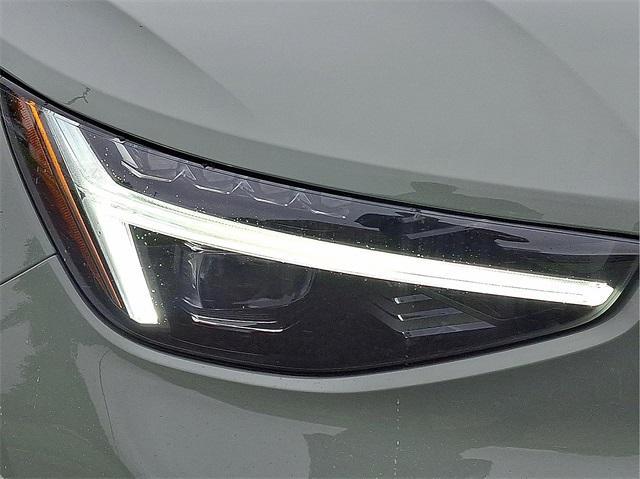 new 2025 Volvo XC40 car, priced at $52,235