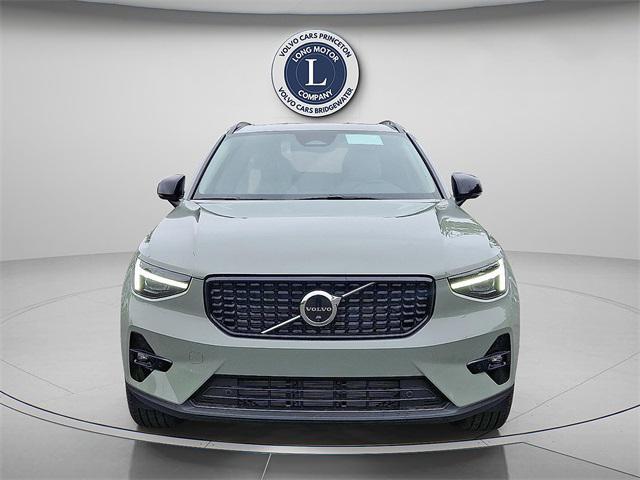 new 2025 Volvo XC40 car, priced at $52,235