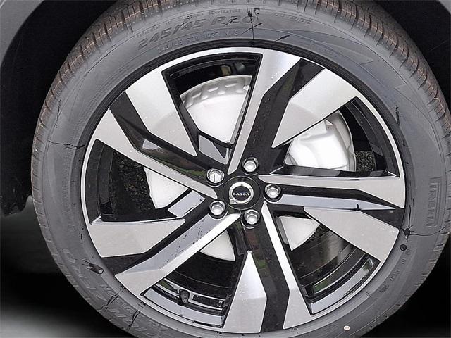 new 2025 Volvo XC40 car, priced at $52,235