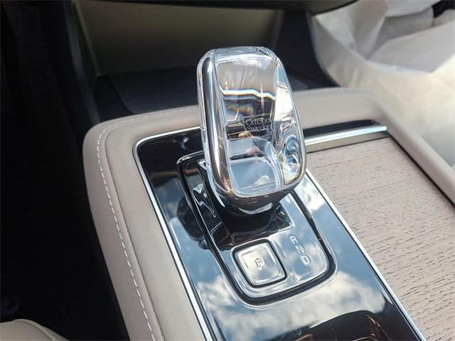 new 2026 Volvo XC90 car, priced at $71,825