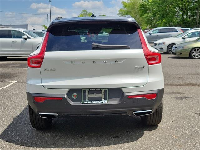 used 2019 Volvo XC40 car, priced at $26,991